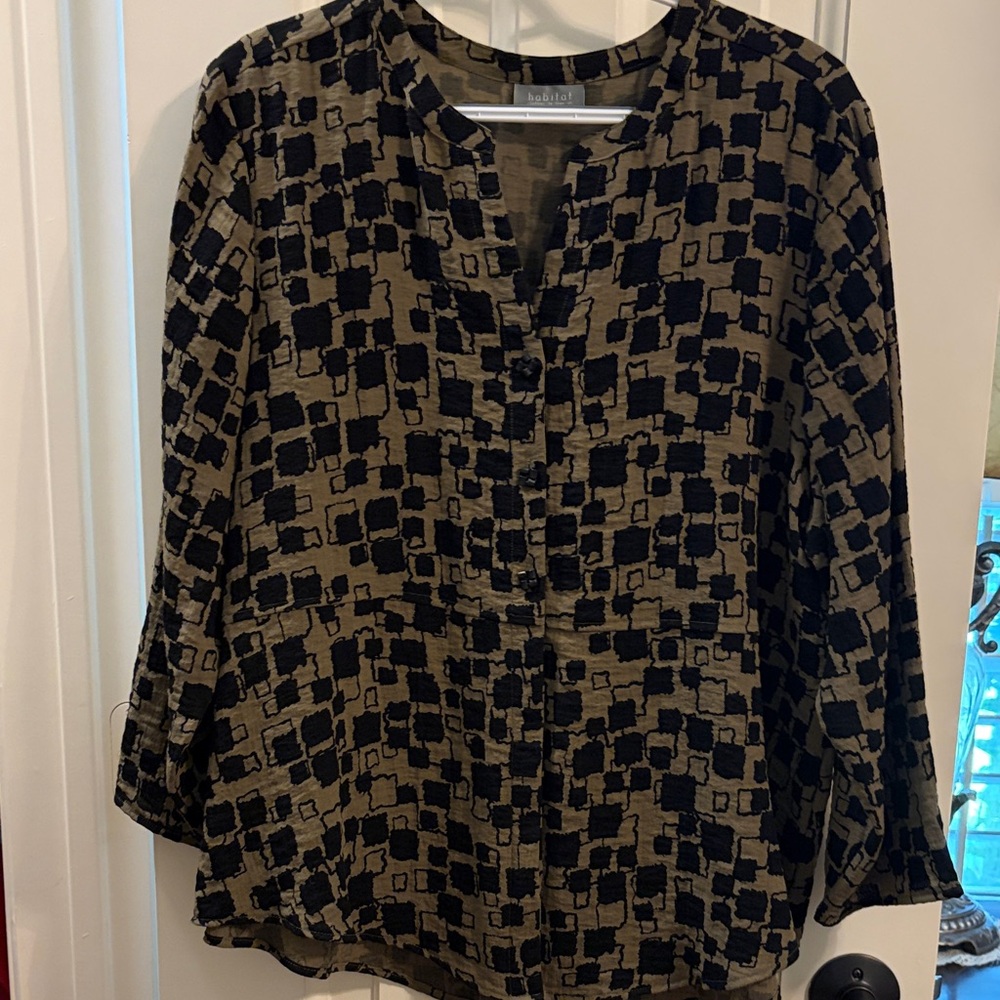Habitat Olive and Black Geometric Button-Front Blouse